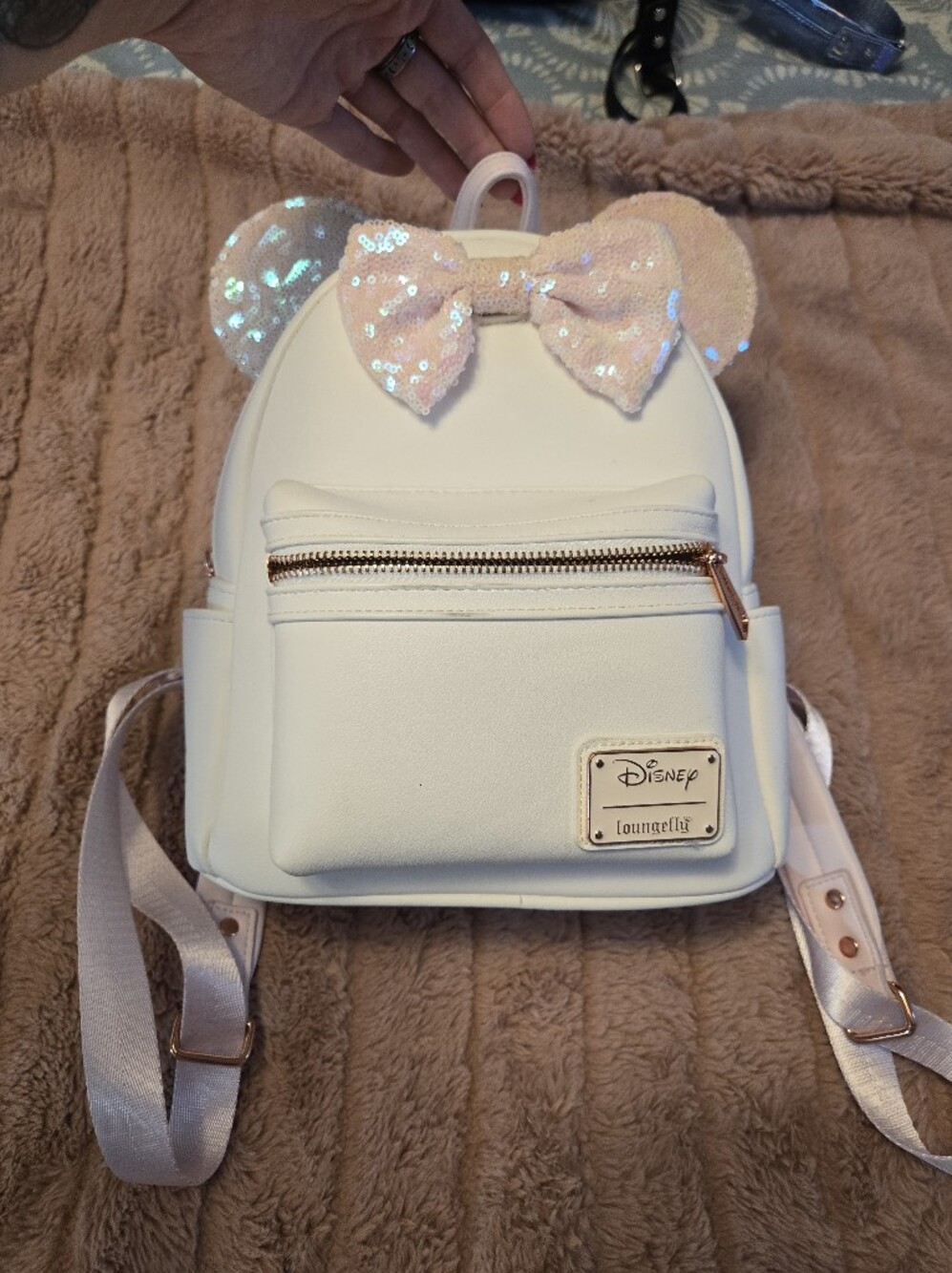 Disney x Loungefly White Sequin Bow Bridal Mini Backpack